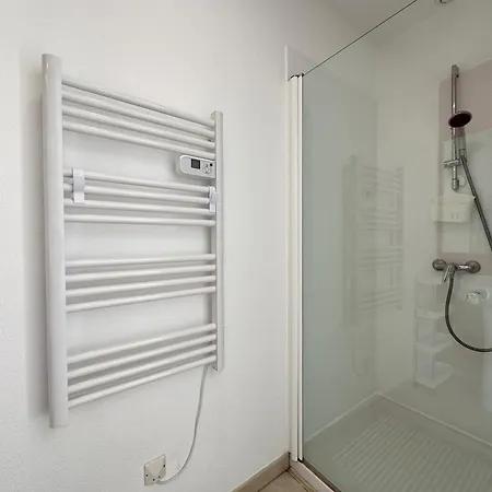 Villa Elodie Climatisee Pour 10 Personnes Avec Piscine Privee, Vue Sur Les Collines Et La Mer, Sur Le Domaine De Valcros A La L La Londe-les-Maures